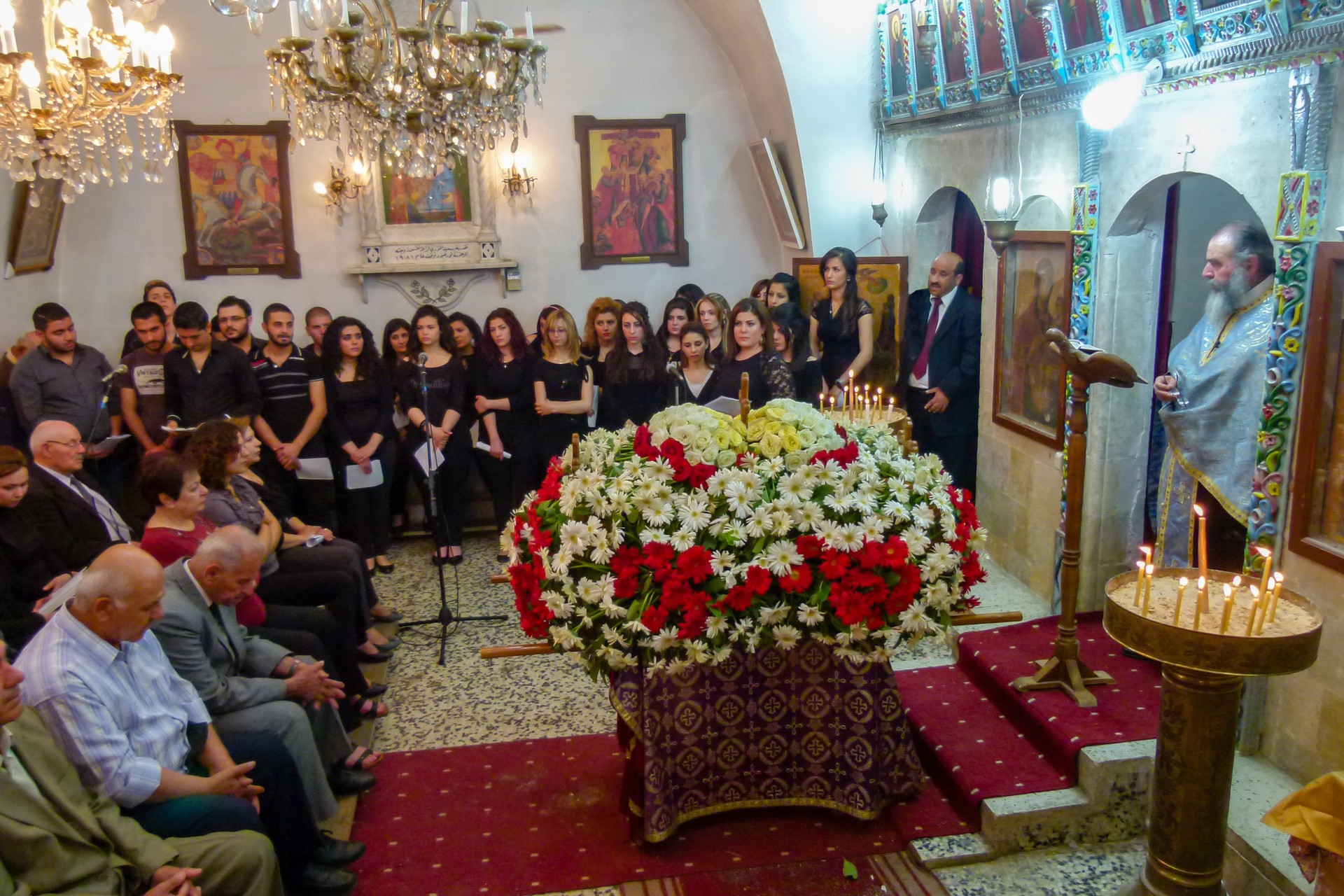 Greek Orthodox prayer in the Good Friday mass